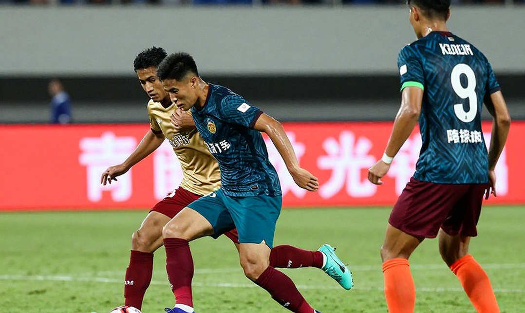 Messi sắp mua CD Eldense: Bước đi mới hay ván cược rủi ro?