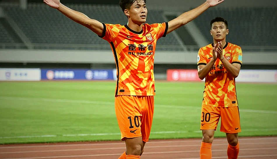 Adou Minh, Williams Minh Hoang and the undisclosed personnel invoice of Vietnam National Team