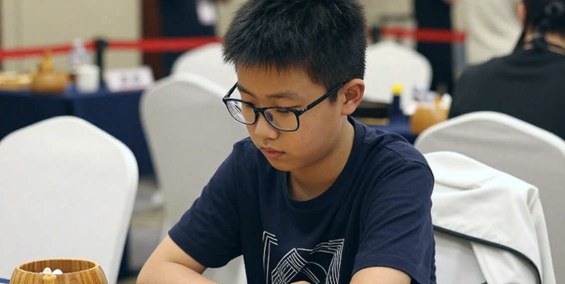 ChessBase Magazine số 225: 27 ván cờ ngắn, 10 bài khai cuộc và khoảng cách giữa tiêu đề với mục lục