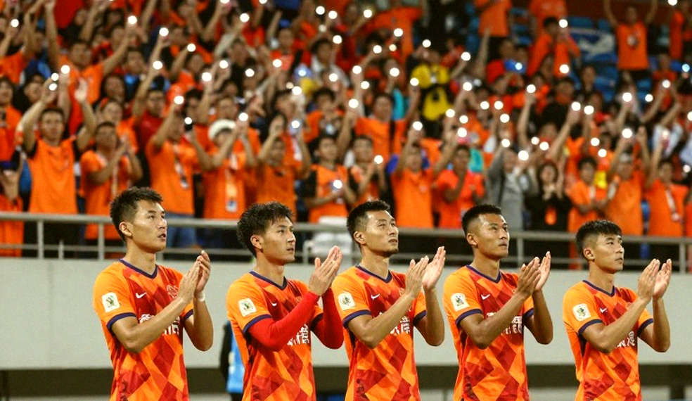 Pháo đài sân nhà V.League đang sụp đổ: Khi dữ liệu pressing phơi trần lỗ hổng thể lực và đào tạo trẻ