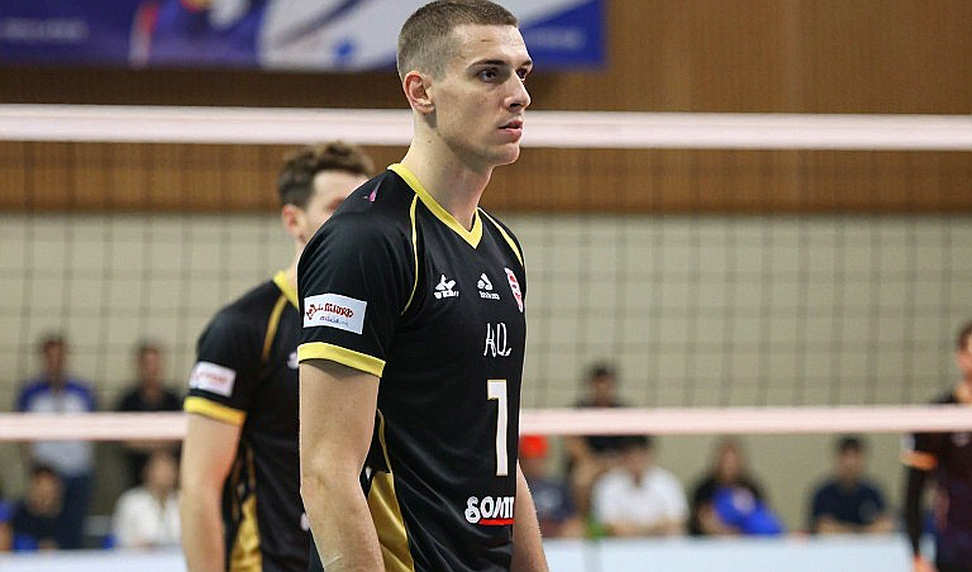 The 72-Hour Chain and the Off-Beat Shoulder: Decoding an Injury Cascade Through a Volleyball Season The 72-Hour Chain and the Off-Beat Shoulder: Decoding an Injury Cascade Through a Volleyball Season