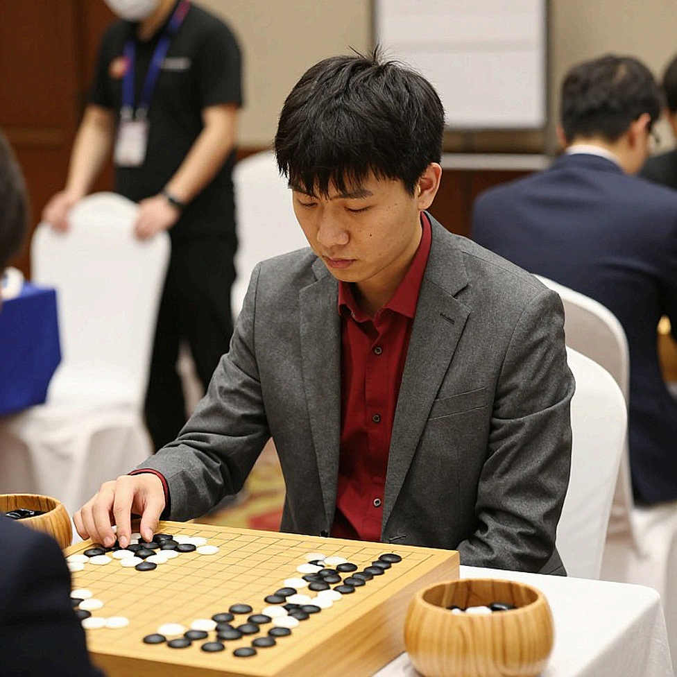 Khai cuộc Scotland: Nước cờ bị ruồng bỏ và đêm Kasparov thắp lại ngọn lửa