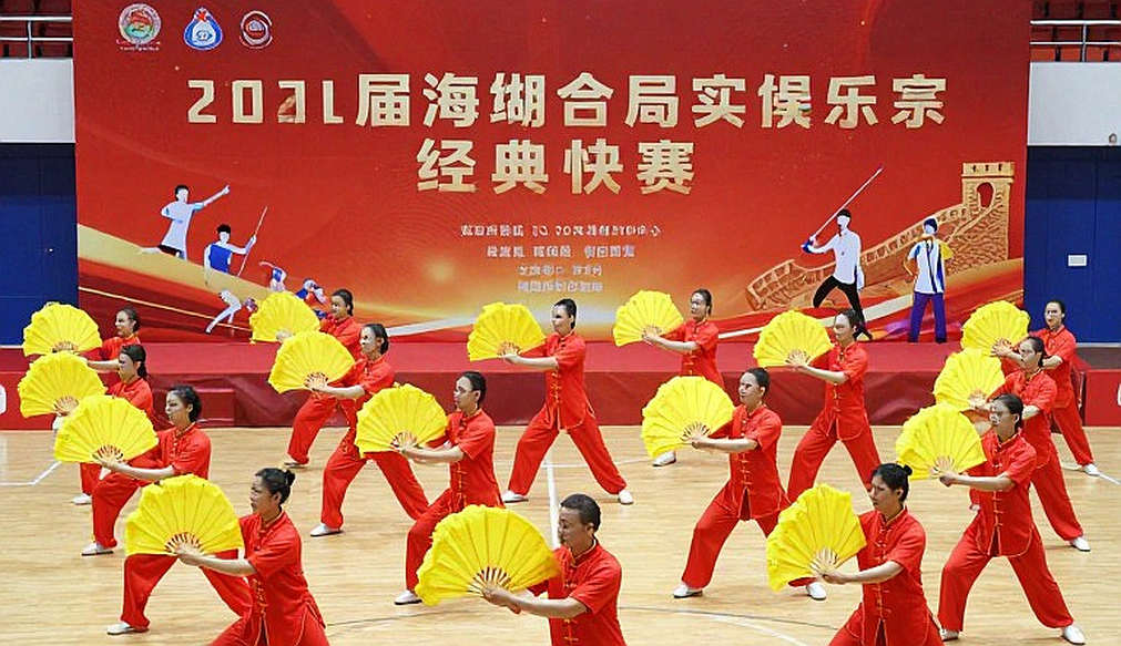 Hơn 16 tay vợt Anh ở Szombathely: đoàn đông không phải là sức mạnh